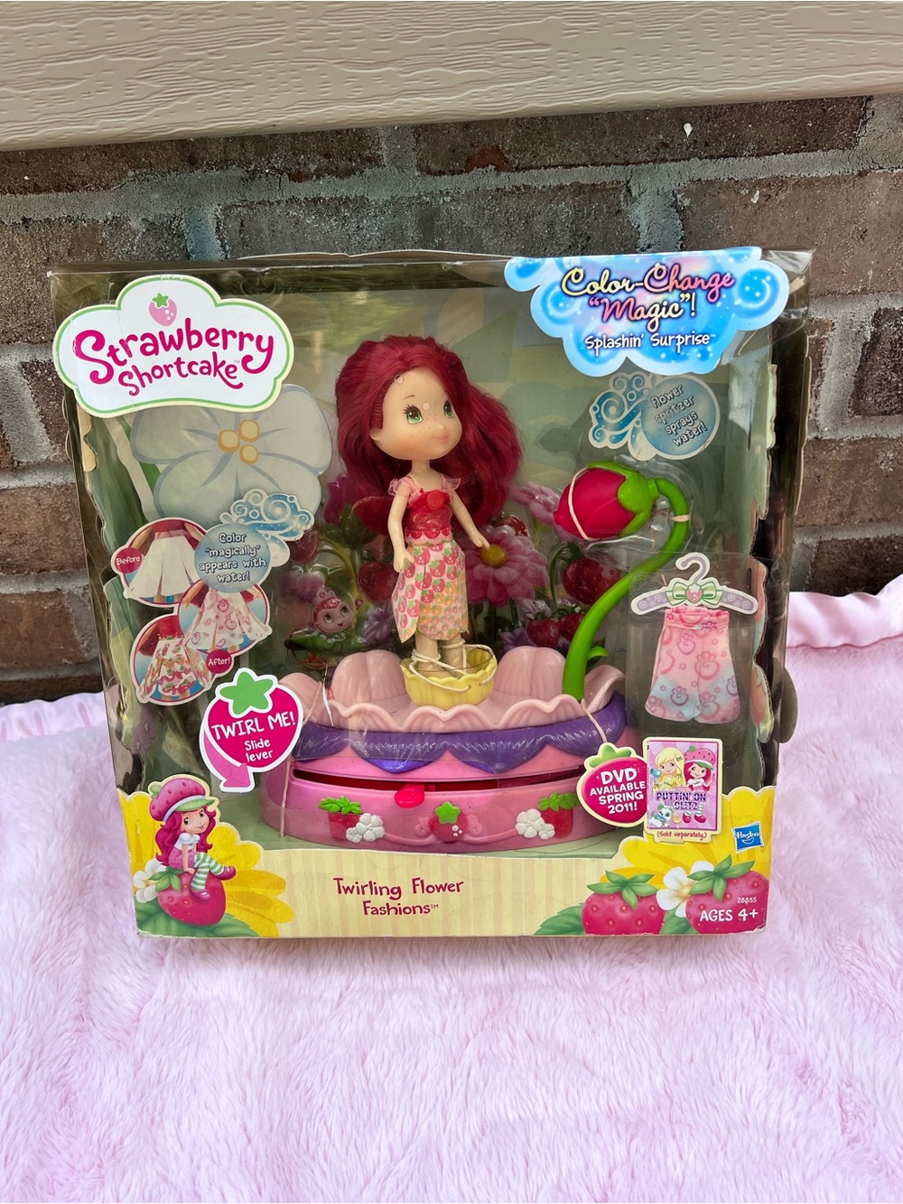 Y2K Vintage Strawberry Shortcake Twirling Flower Fashions & Berry blends bluebe